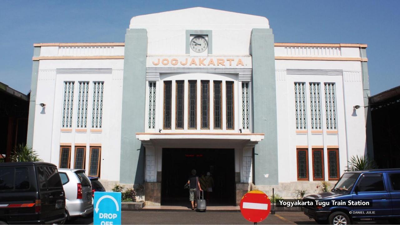 D'Talent Hotel Yogyakarta Exterior photo